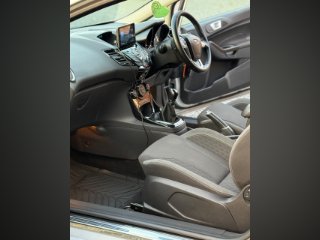 /photos/12867/28036384-630e-8c9f-02de-576a68c60af2_i320x240.jpg